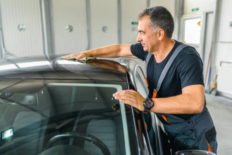 Limpeza de Vidro Automotivo Valor Pinheiros - Limpeza e Higienização Automotiva