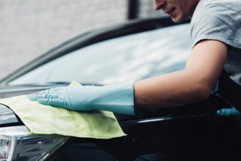Serviço de Limpeza e Higienização Automotiva Preço Alto da Boa Vista - Serviço de Limpeza de Vidro Automotivo